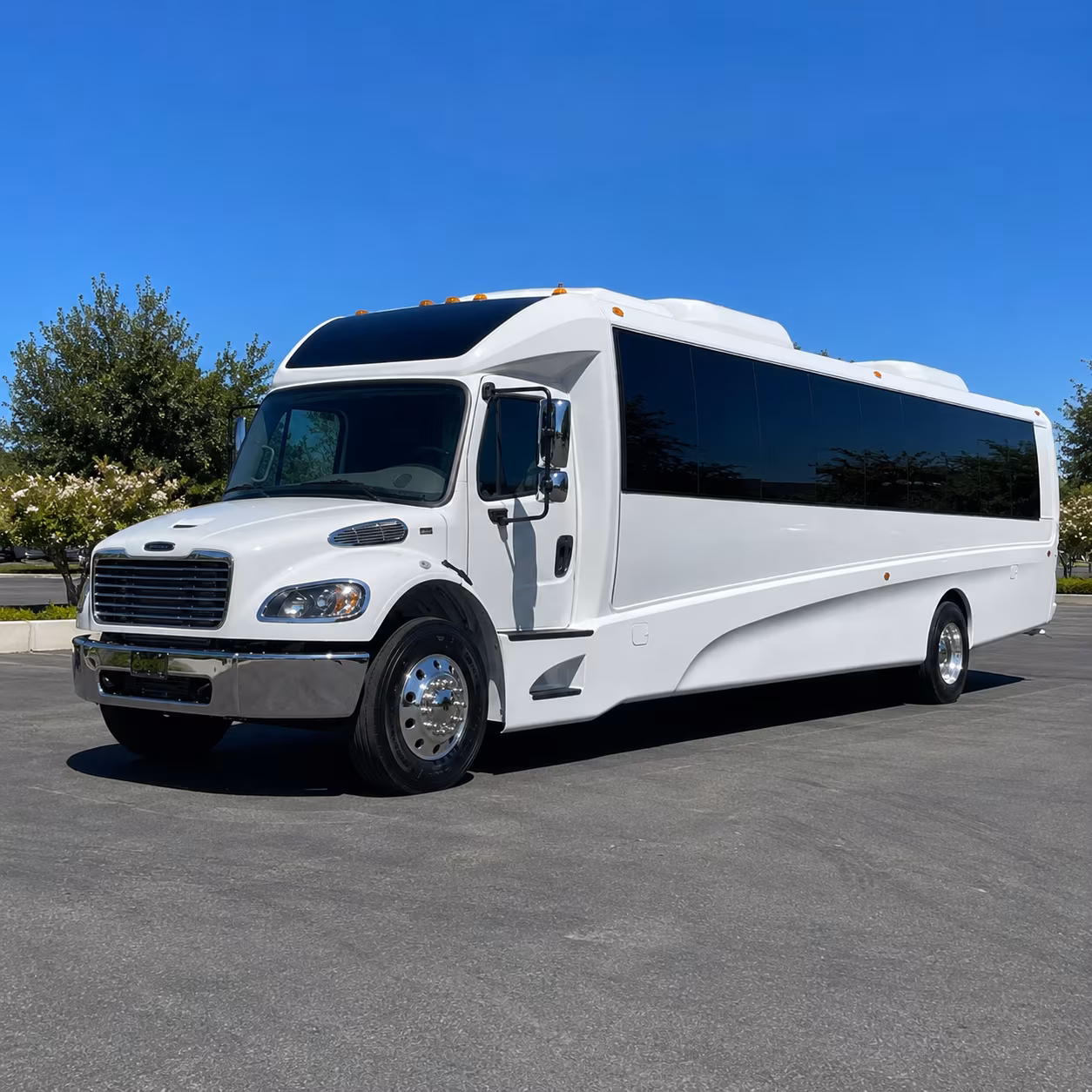 Newark Airport Shuttle & Transportation party bus exterior