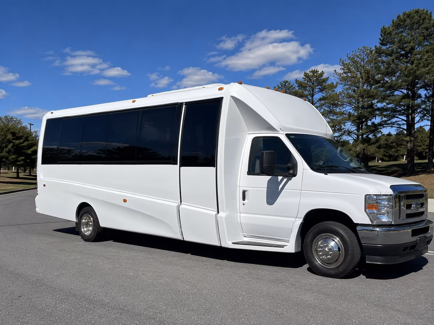 Newark Winery Tour & Pub Crawl Transportation group transportation