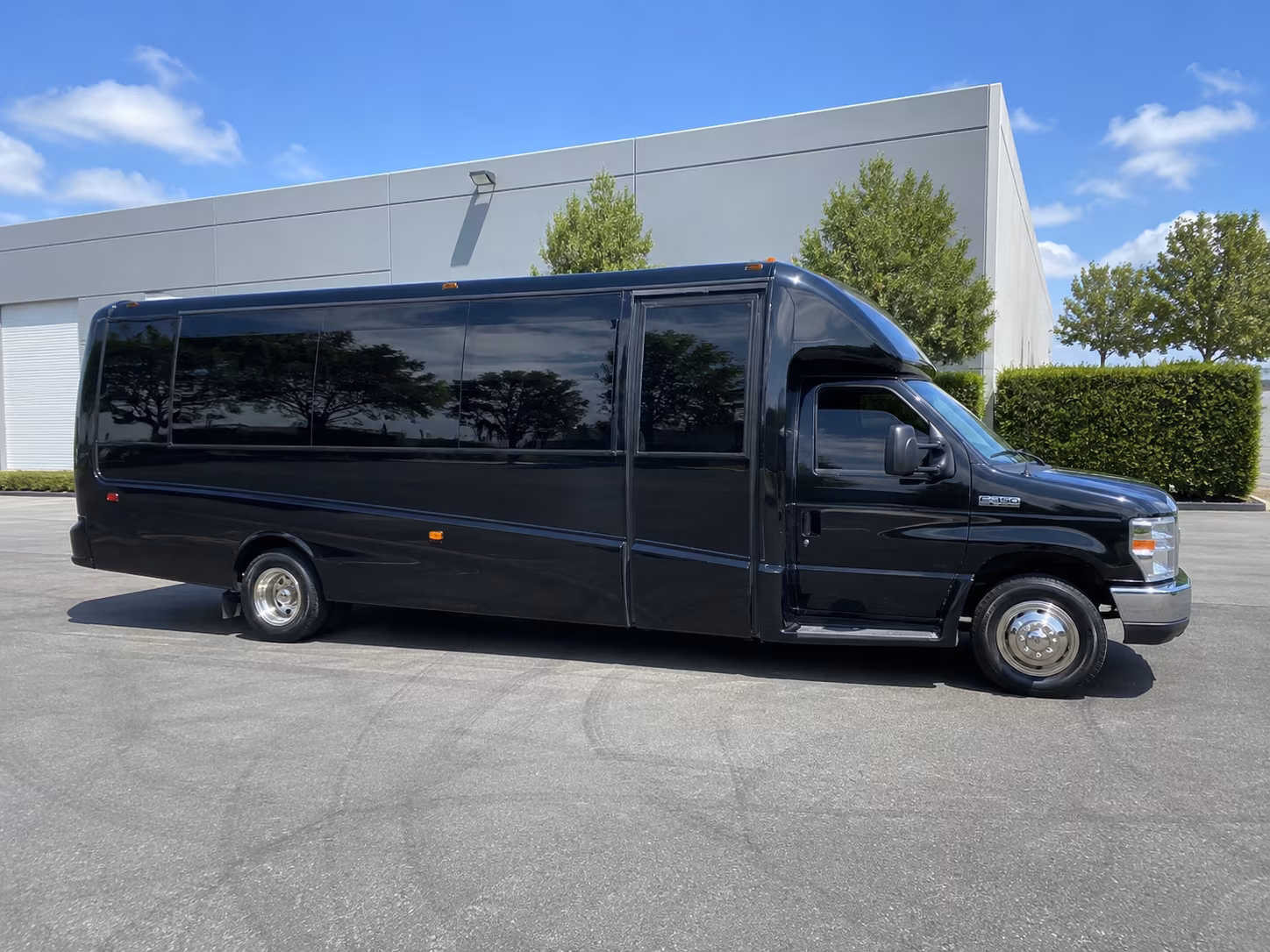 Union City Winery Tour & Pub Crawl Transportation